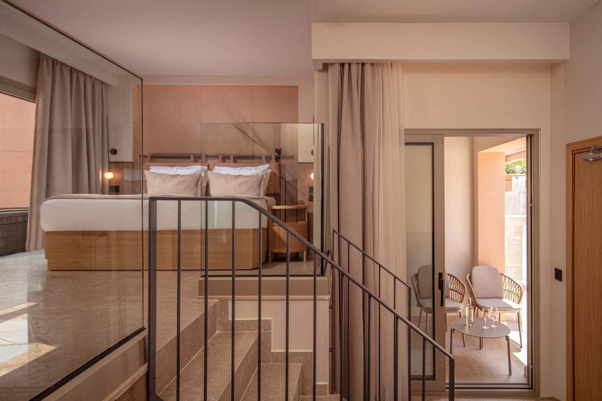 Signature Design Room - Adults Only Complex